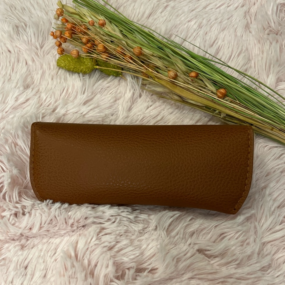 Ray-Ban sunglass case - Picture 2 of 7
